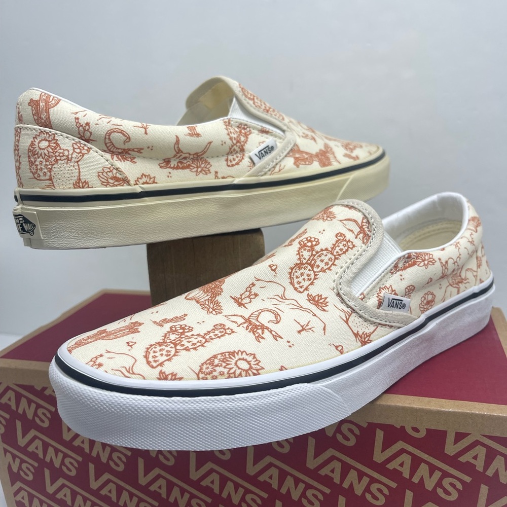 Vans Men’s Classic Slip-On
Desert Vibes Turtle dove/True W Sneakers 
VN0A5JLX8NL - Picture 8 of 16